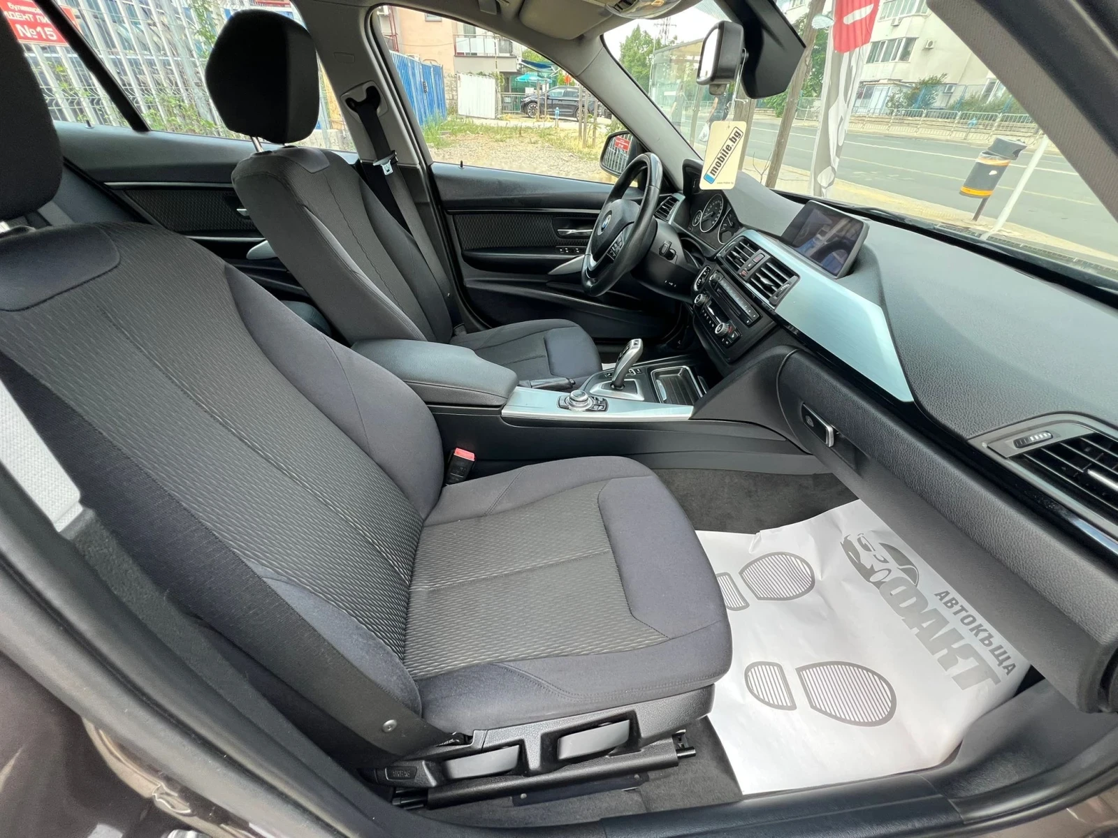 BMW 320 2.0D/AVTOMAT/NAVI | Mobile.bg   12