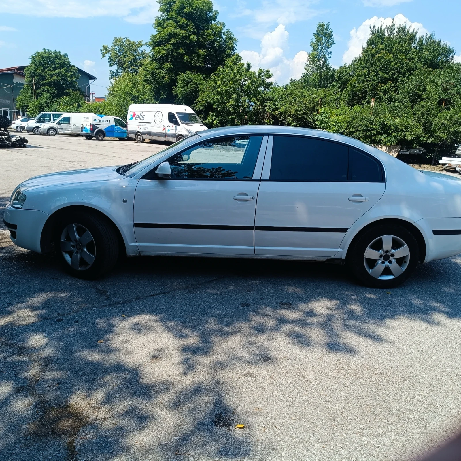 Skoda Superb 1.9 - изображение 2