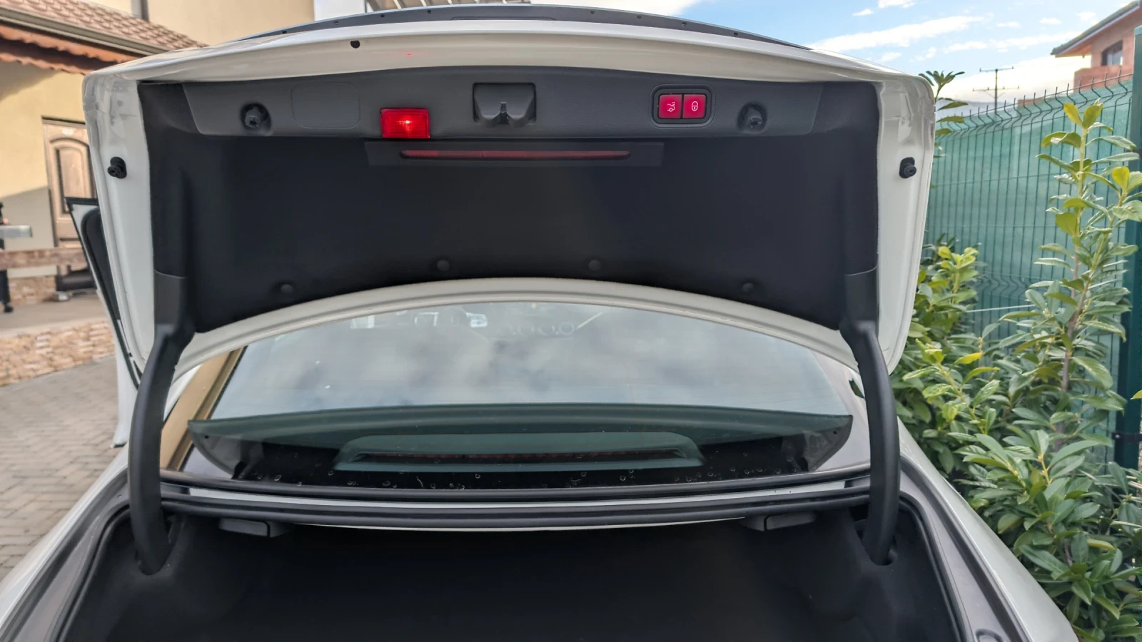 Mercedes-Benz E 300 e, Plug-in, ���� 18 000km!����+ , LED, Widescreen | Mobile.bg � ����������� 11