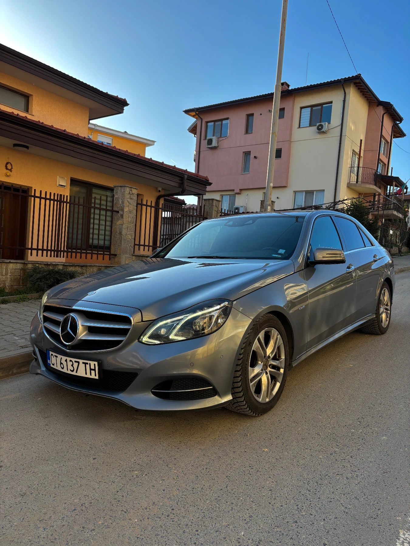 Mercedes-Benz E 350 Keyless/360/Massage/Disstronic