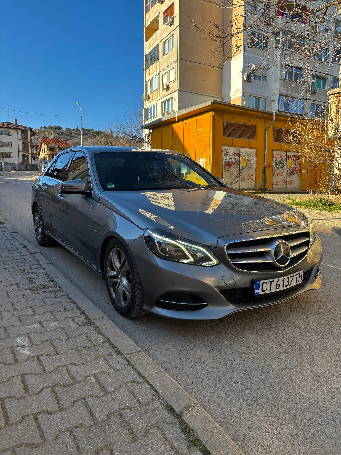 Mercedes-Benz E 350 Keyless/360/Massage/Disstronic, снимка 3 - Автомобили и джипове - 53846717