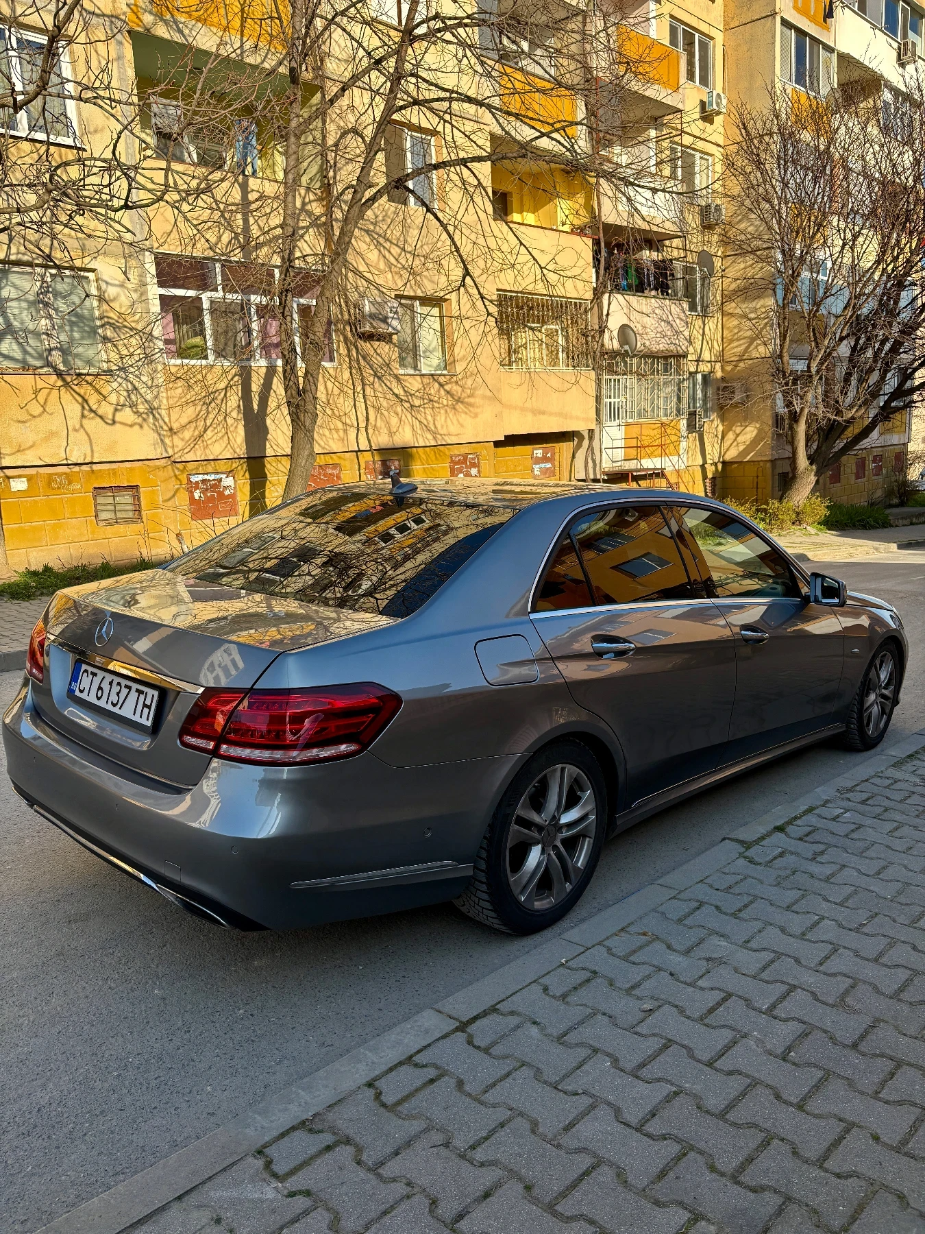 Mercedes-Benz E 350 Keyless/360/Massage/Disstronic, снимка 4 - Автомобили и джипове - 53846717