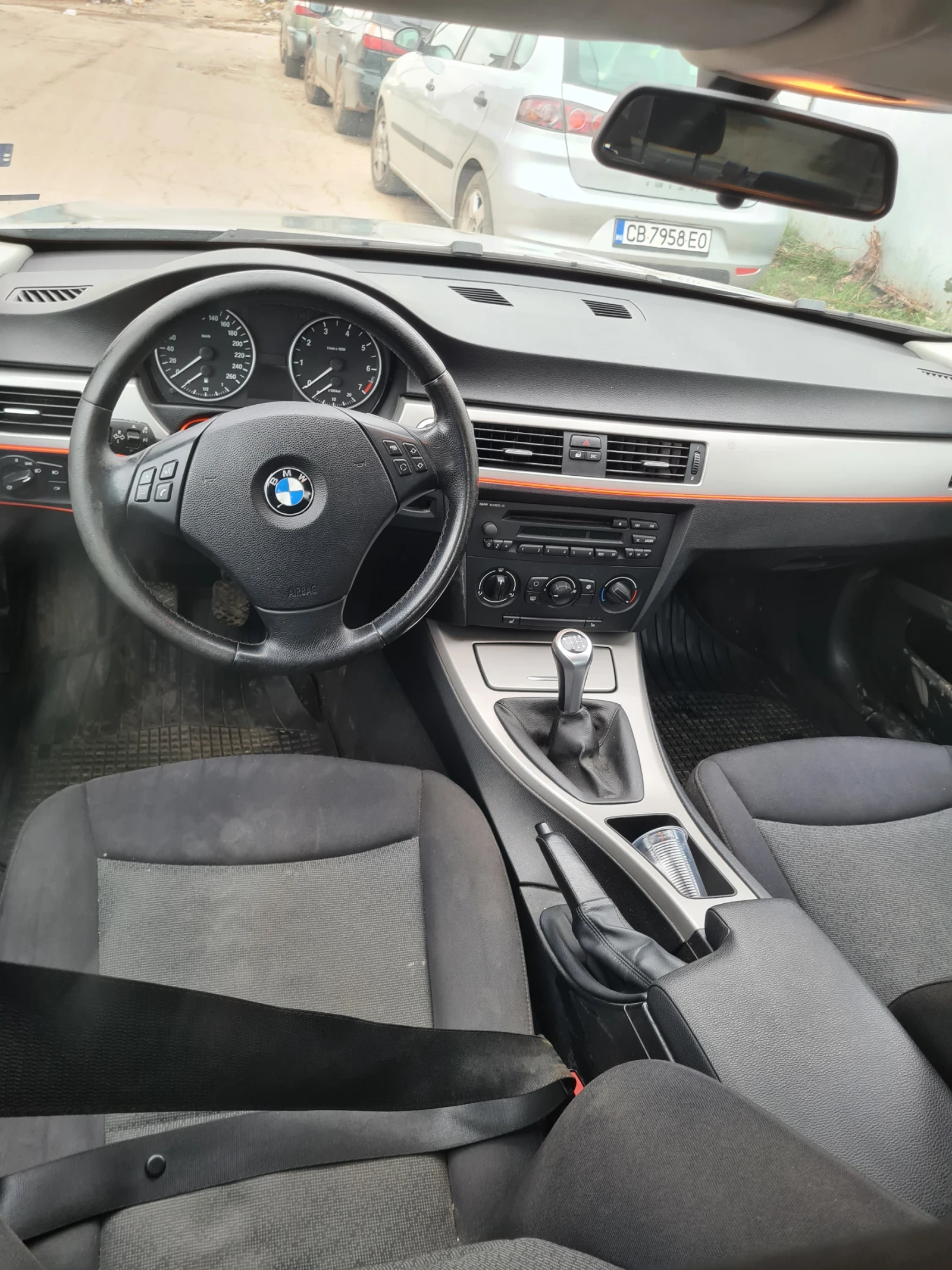 BMW 318, снимка 7 - Автомобили и джипове - 54034000