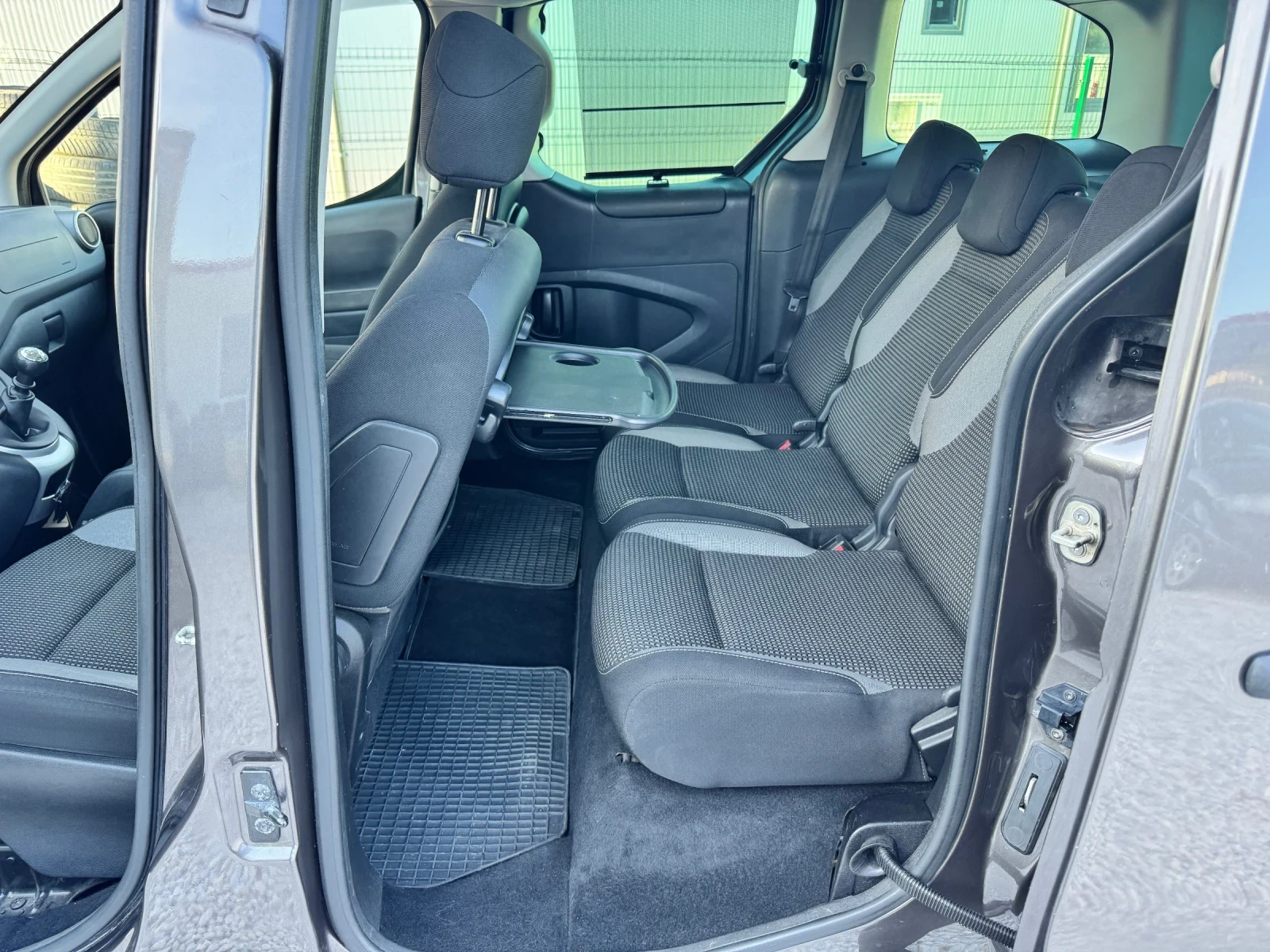 Peugeot Partner 1.6-120/ Navi/Waze/Подгрев/, снимка 7 - Автомобили и джипове - 54152480