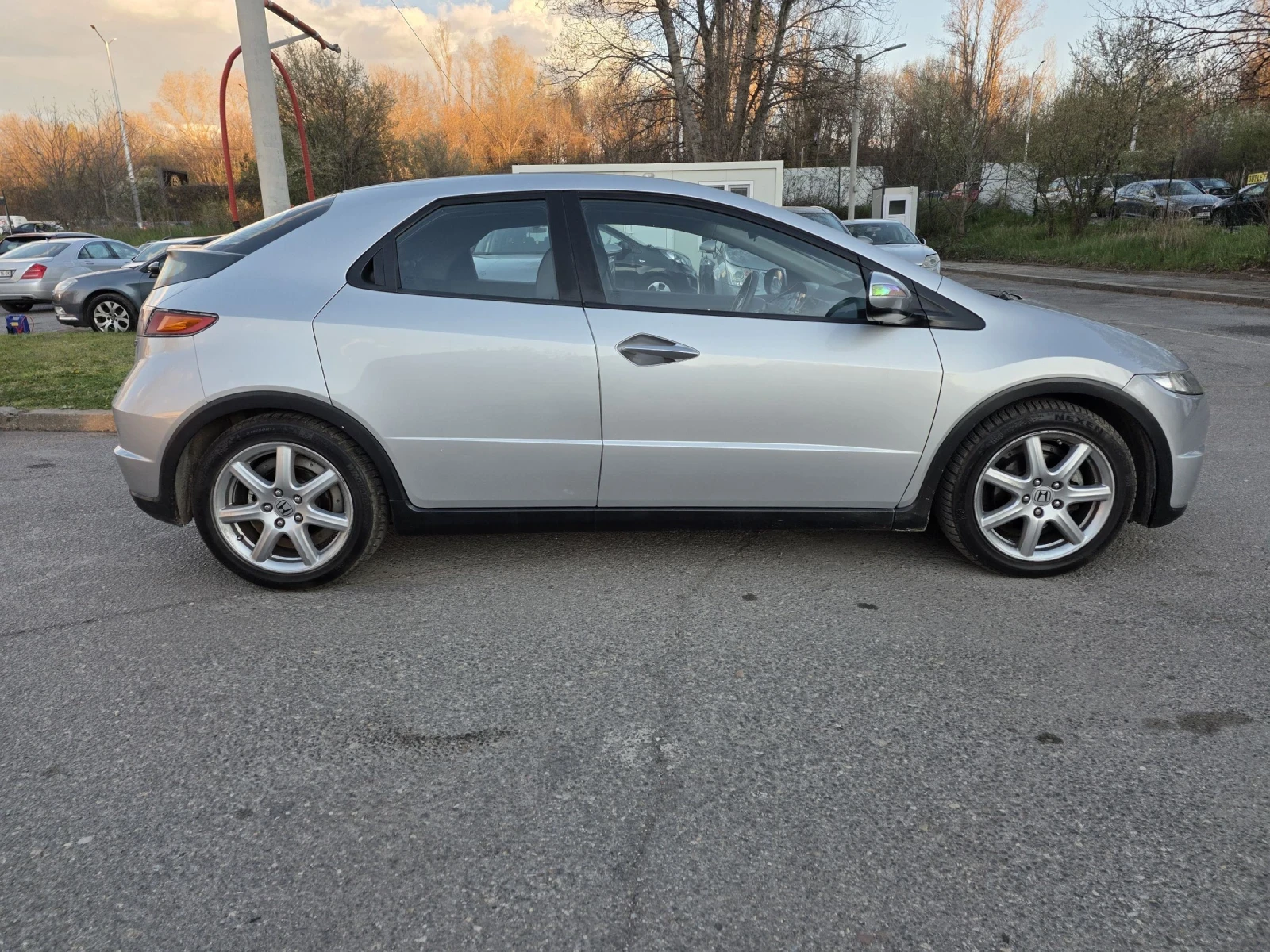 Honda Civic 2.2CDTI/140HP/5 ВРАТИ, снимка 7 - Автомобили и джипове - 54159290