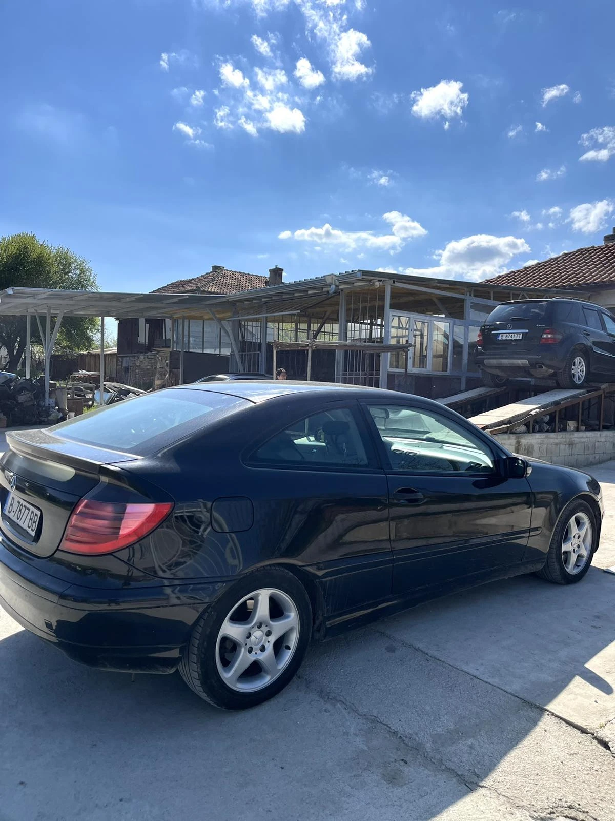 Mercedes-Benz C 220, снимка 2 - Автомобили и джипове - 54327347