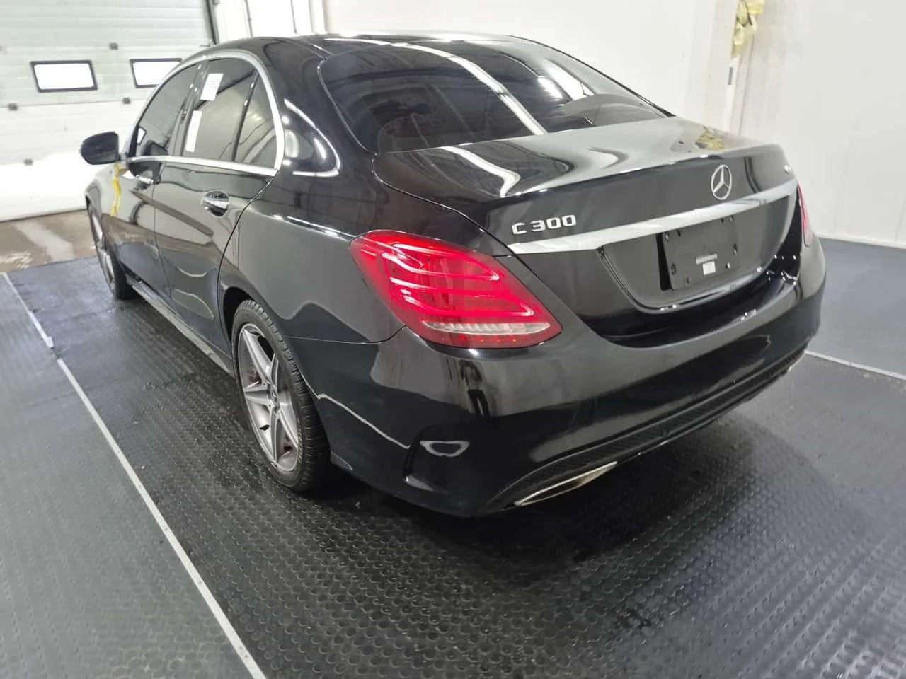 Mercedes-Benz C 300 AMG/CARFAX/Панорама/Подгрев/Памет/, снимка 5 - Автомобили и джипове - 54416807