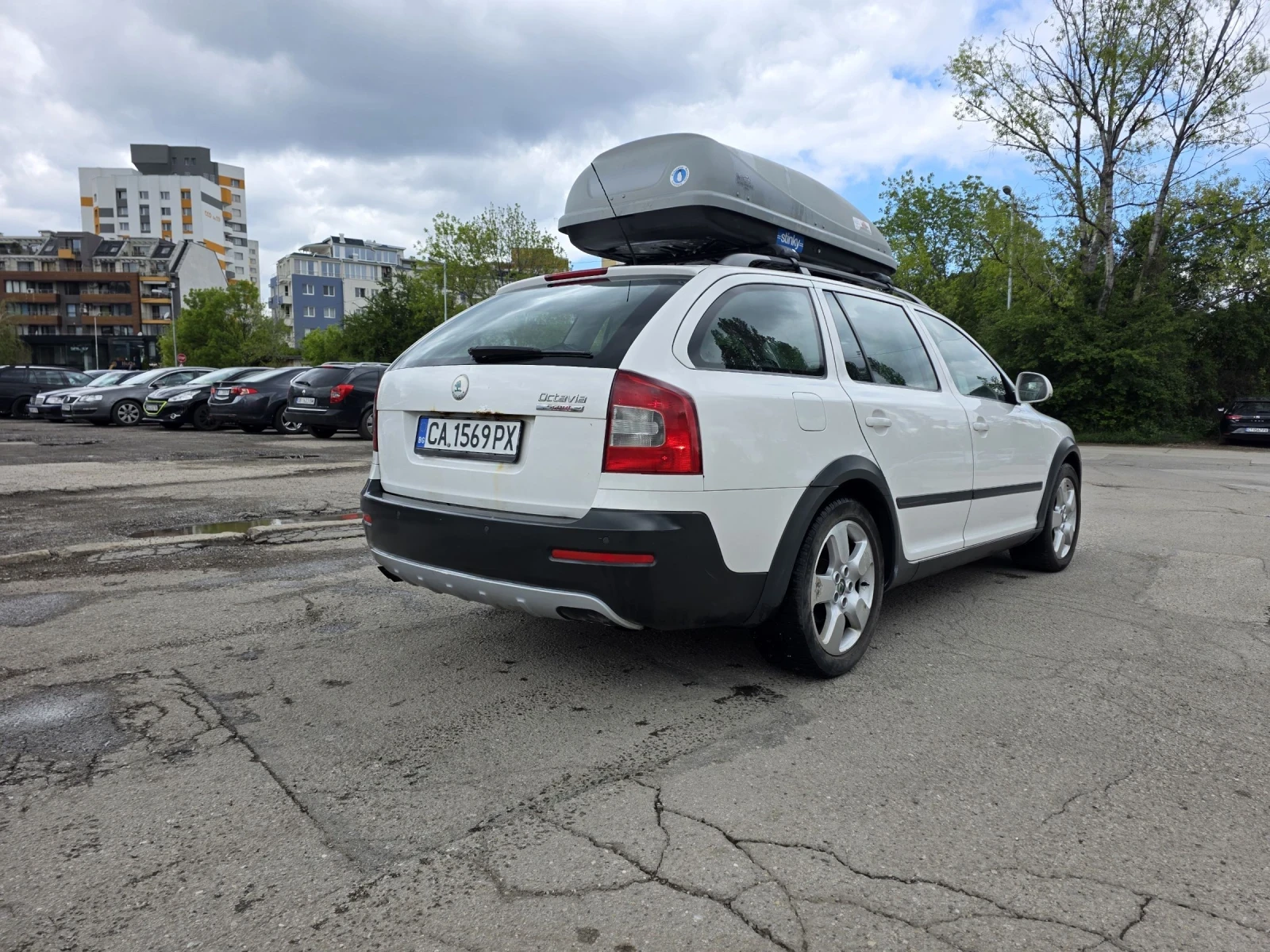 Skoda Octavia Scout, снимка 4 - Автомобили и джипове - 54420096