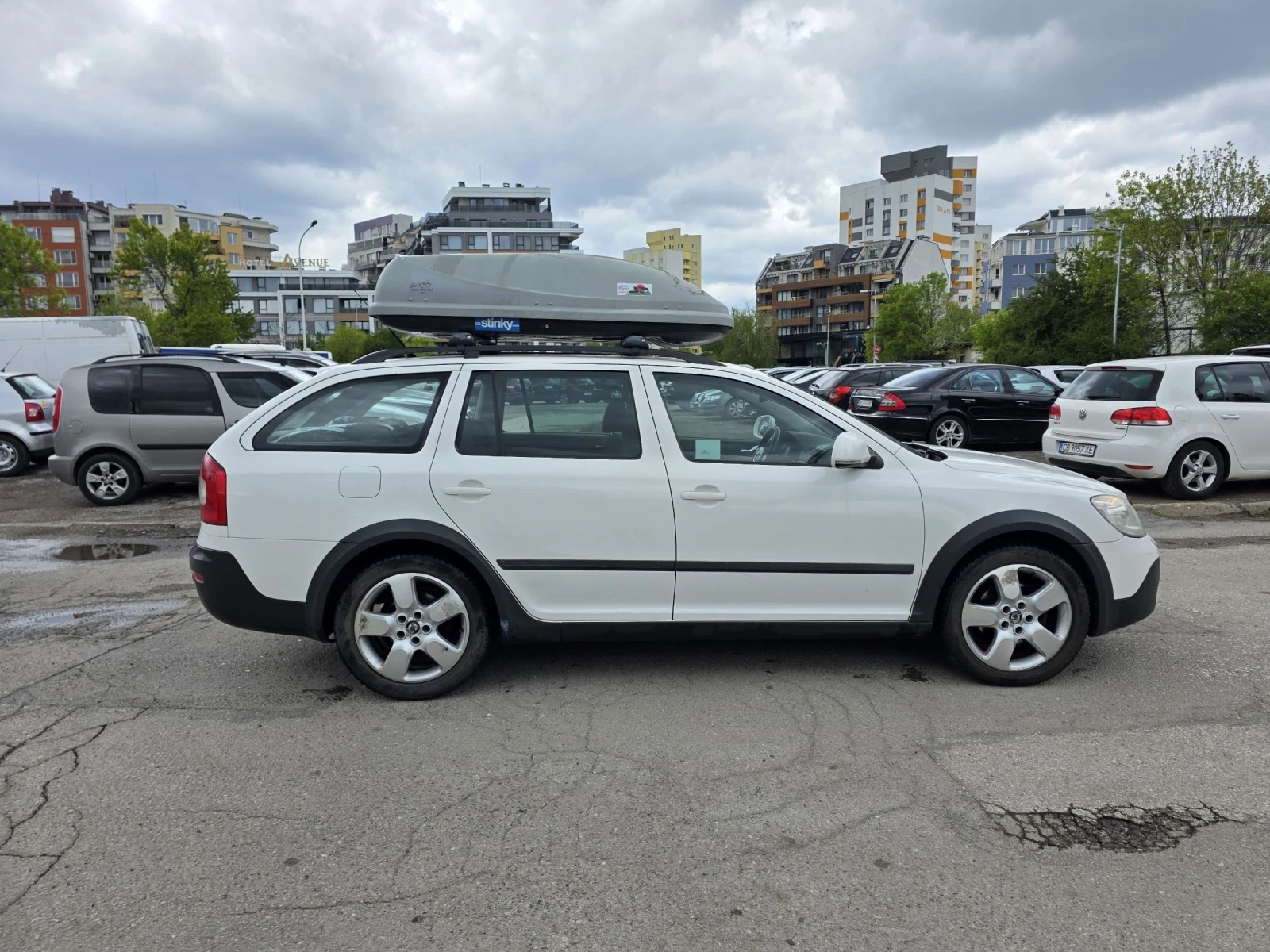 Skoda Octavia Scout, снимка 3 - Автомобили и джипове - 54420096