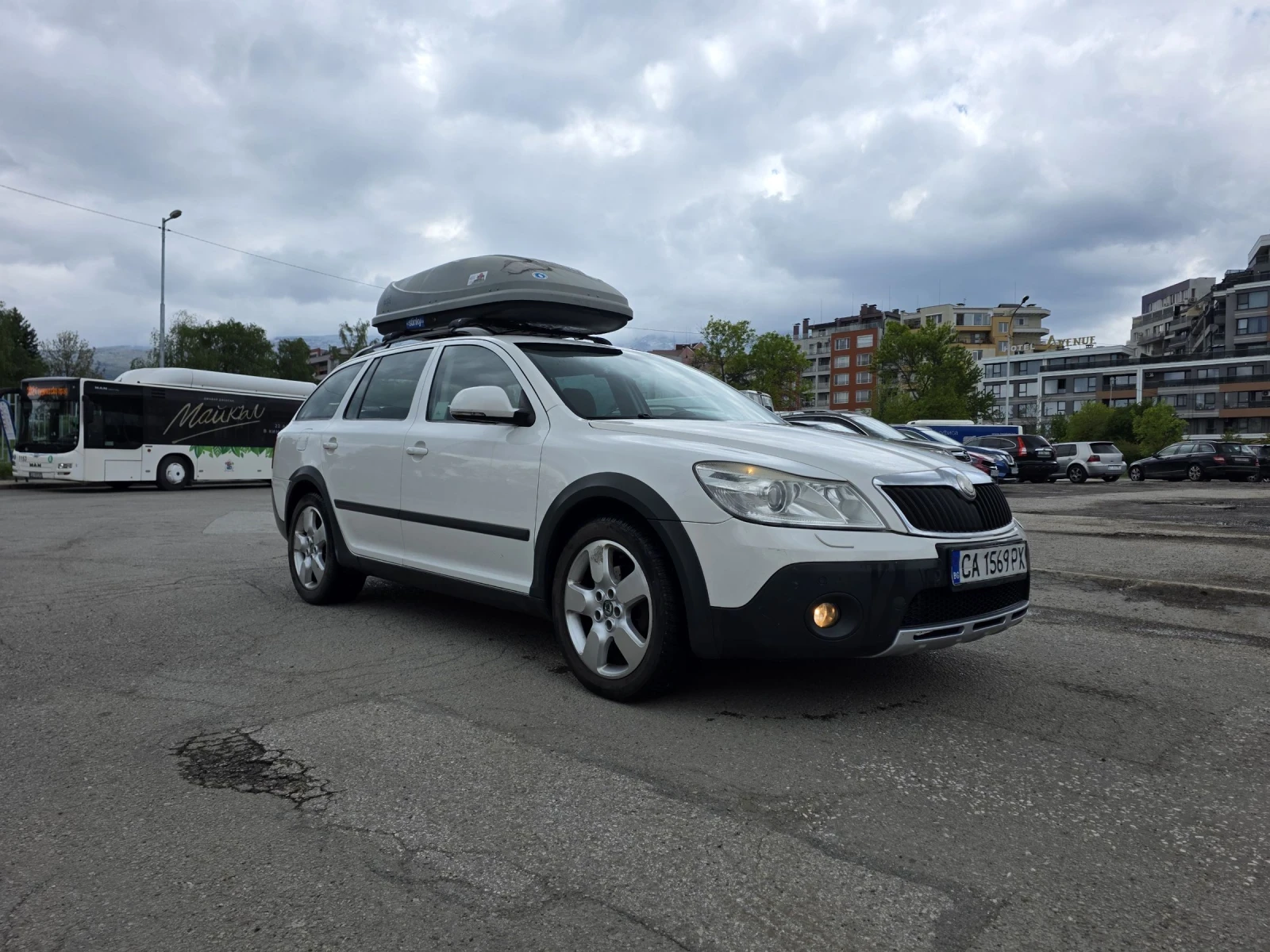 Skoda Octavia Scout, снимка 2 - Автомобили и джипове - 54420096