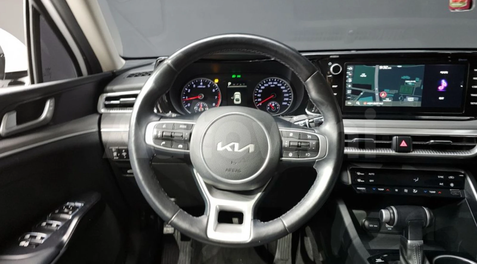 Kia K5 LPI, снимка 13 - Автомобили и джипове - 54581656