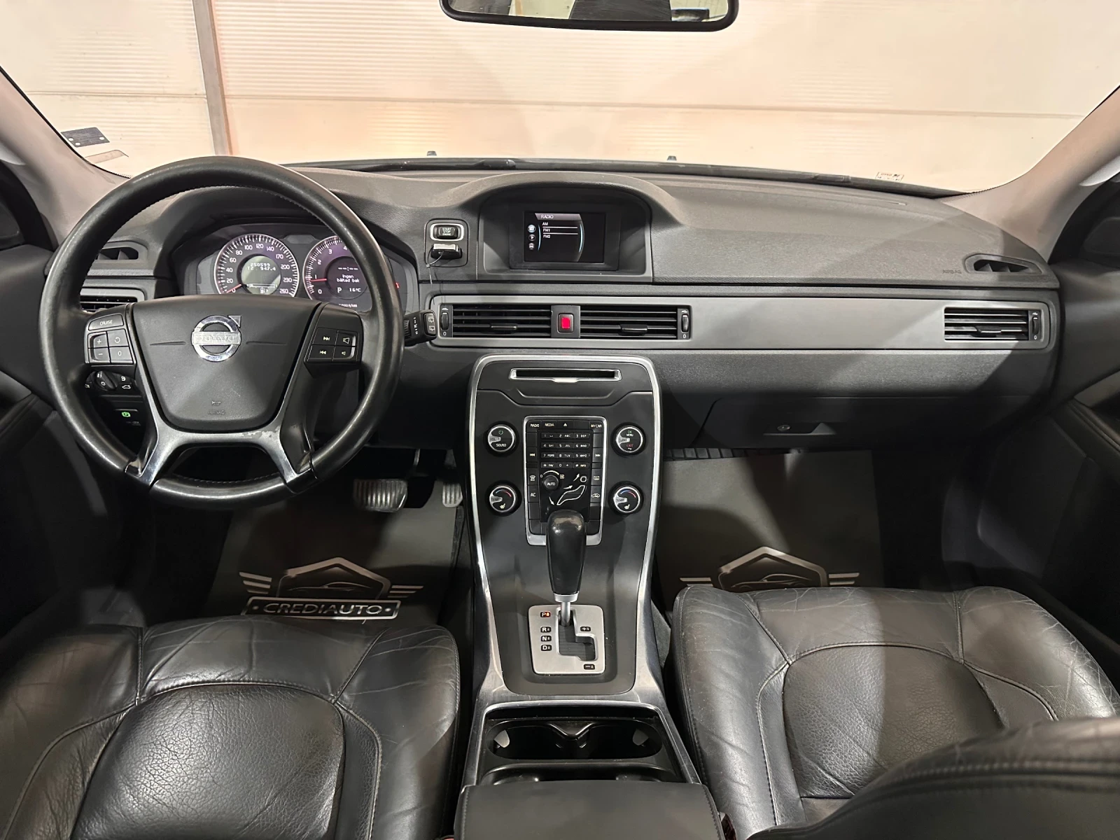 Volvo V70 AUTO* Метан* , снимка 8 - Автомобили и джипове - 54603815