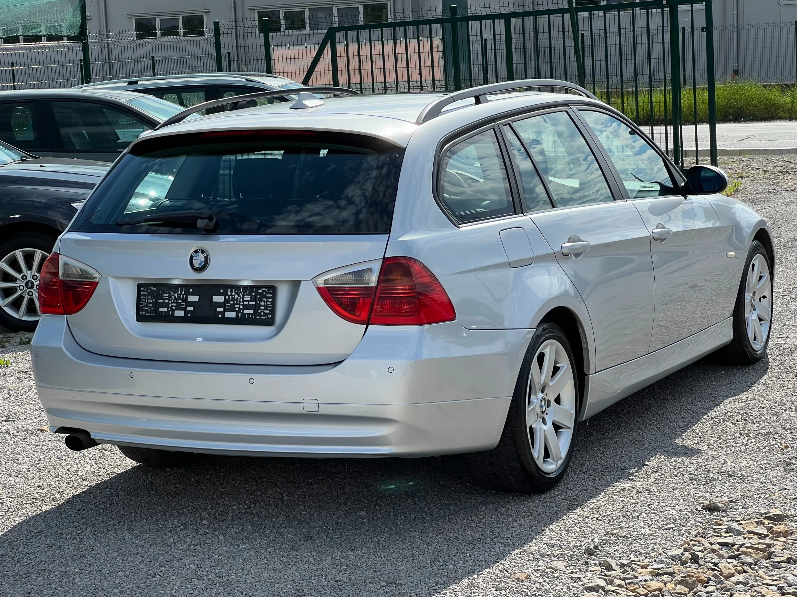 BMW 320 d, снимка 4 - Автомобили и джипове - 54667518