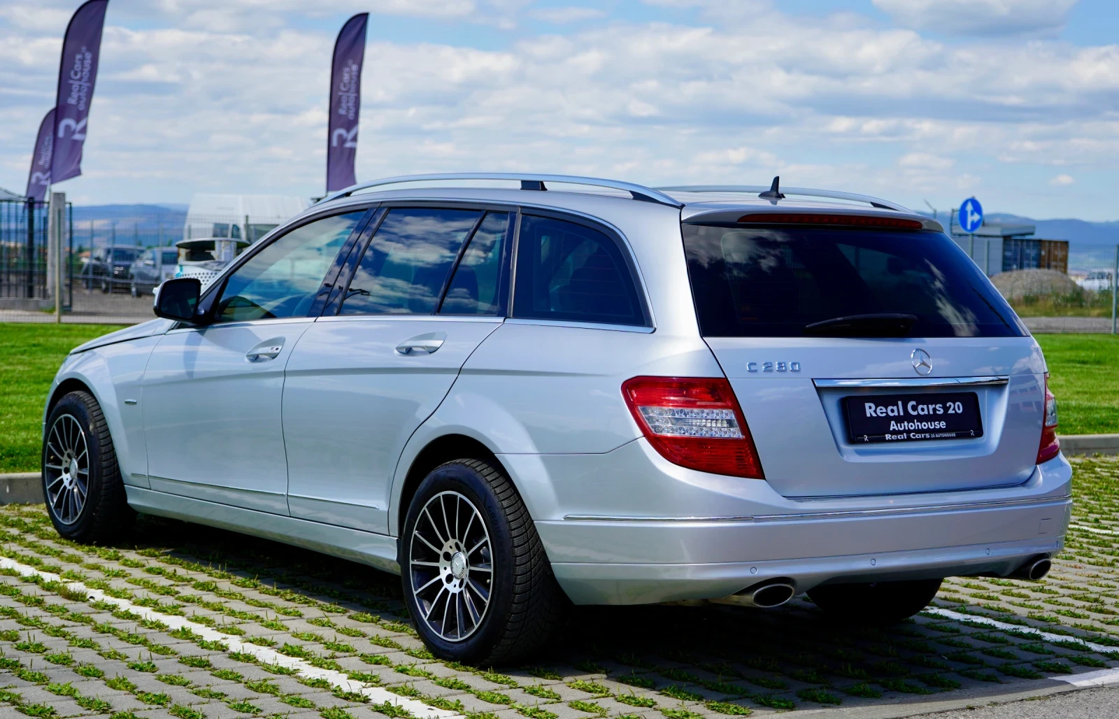 Mercedes-Benz C 280 3.0 V6* LPG* РЕГИСТРИРАНА* ОБСЛУЖЕНА* 7G TRONIC* , снимка 6 - Автомобили и джипове - 55233270