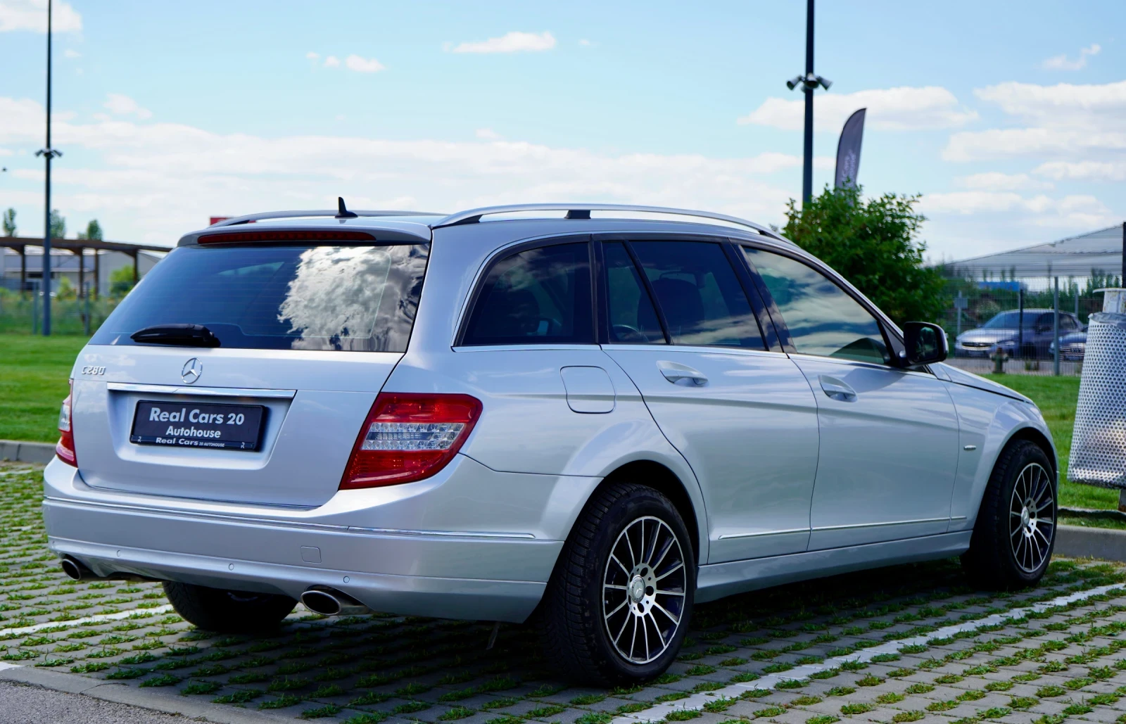 Mercedes-Benz C 280 3.0 V6* LPG* РЕГИСТРИРАНА* ОБСЛУЖЕНА* 7G TRONIC* , снимка 4 - Автомобили и джипове - 55233270