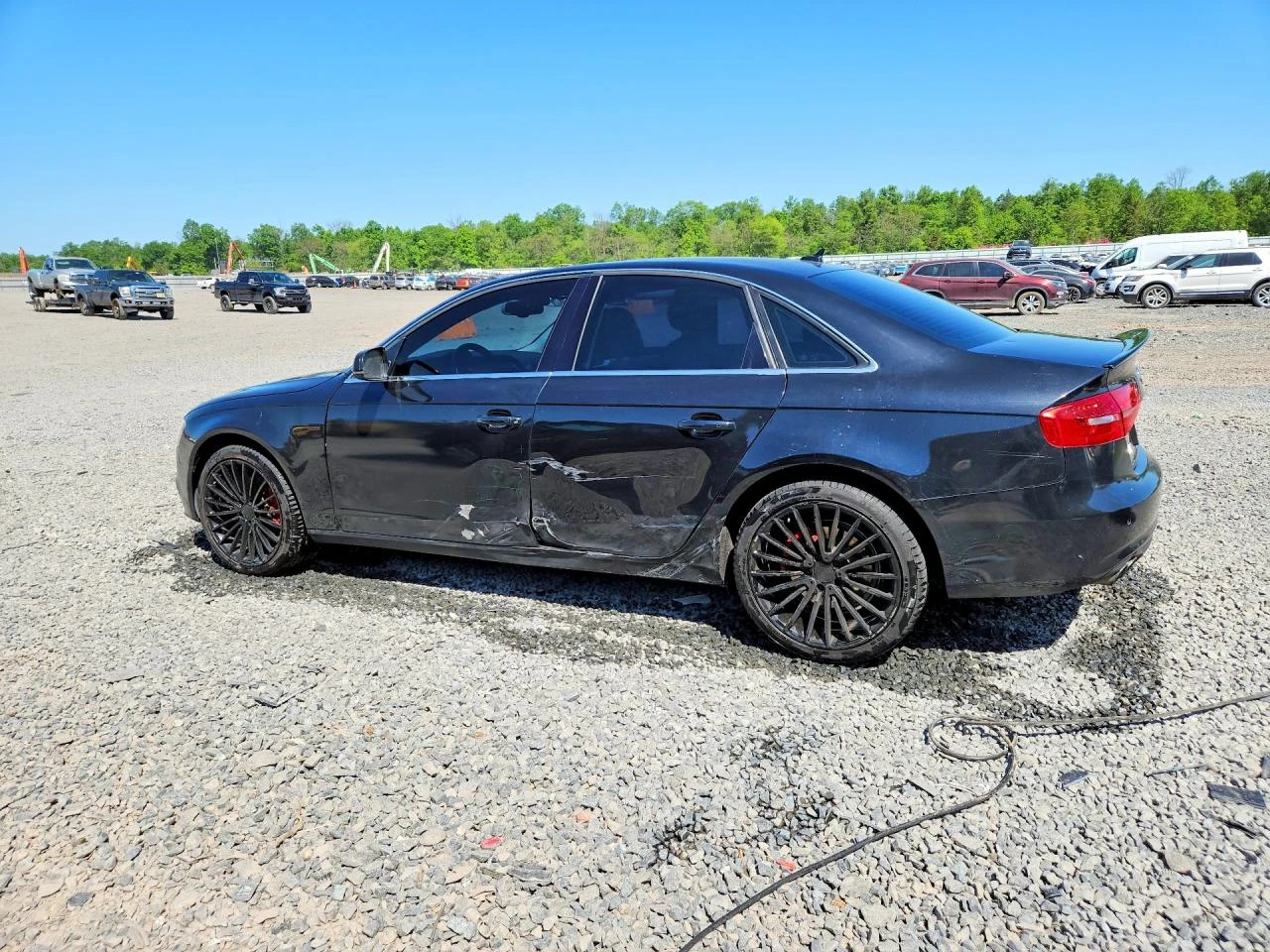 Audi A4 Premium Plus, снимка 3 - Автомобили и джипове - 55340777