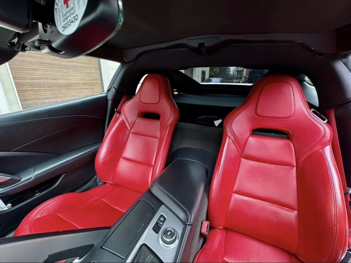 Chevrolet Corvette, снимка 6 - Автомобили и джипове - 55837978