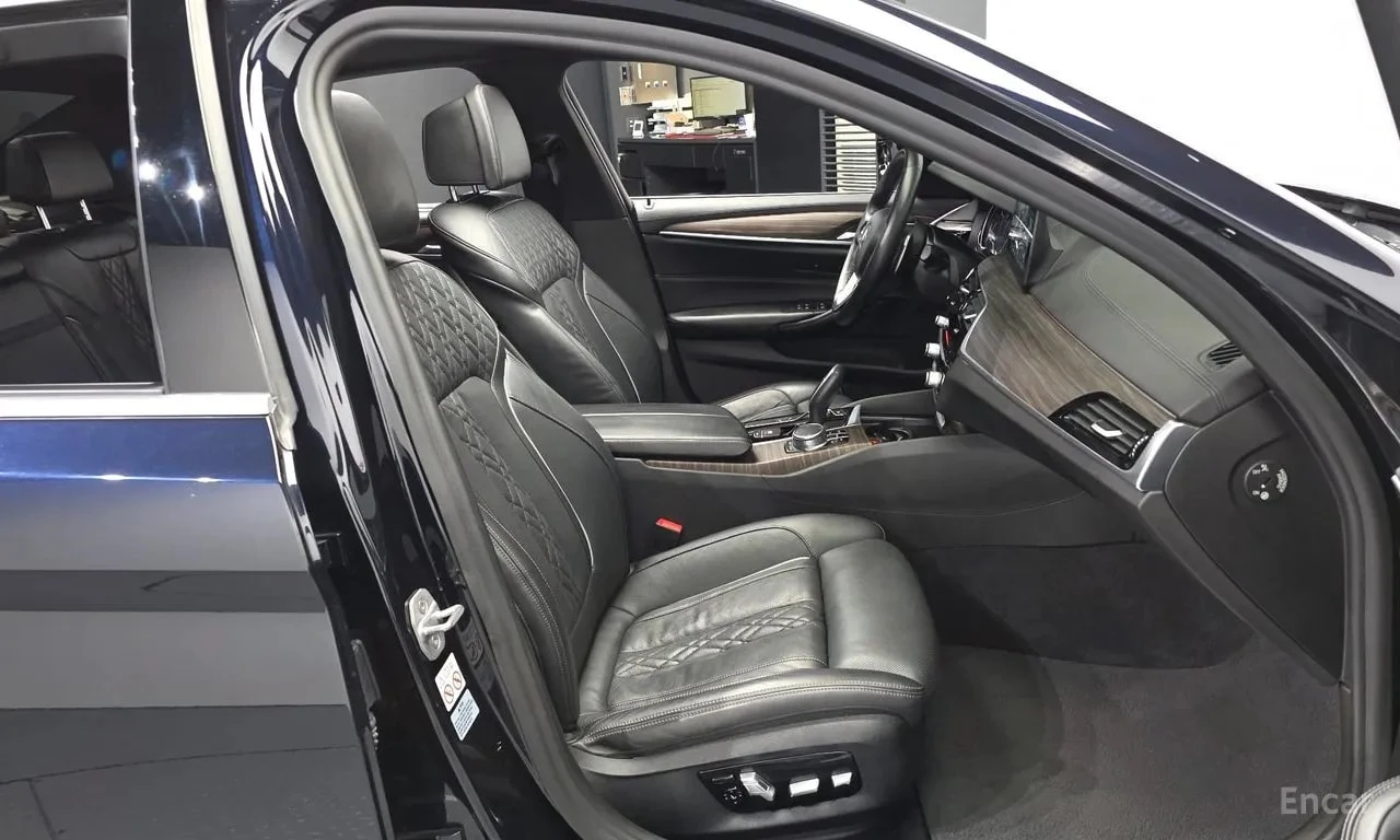 BMW 530 / ДИСТРОНИК / ОБДУХВАНЕ / 360 / ХЕД-ЪП, снимка 11 - Автомобили и джипове - 56118401