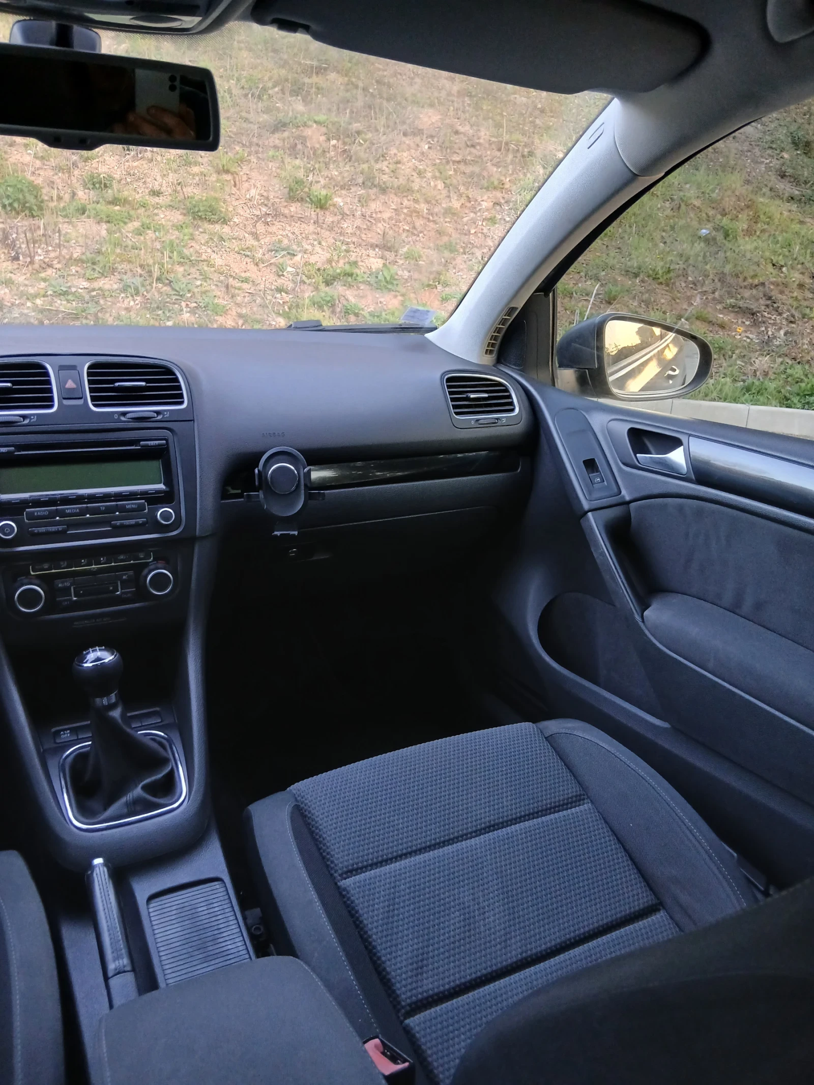 VW Golf 2.0TDI, снимка 7 - Автомобили и джипове - 56414213