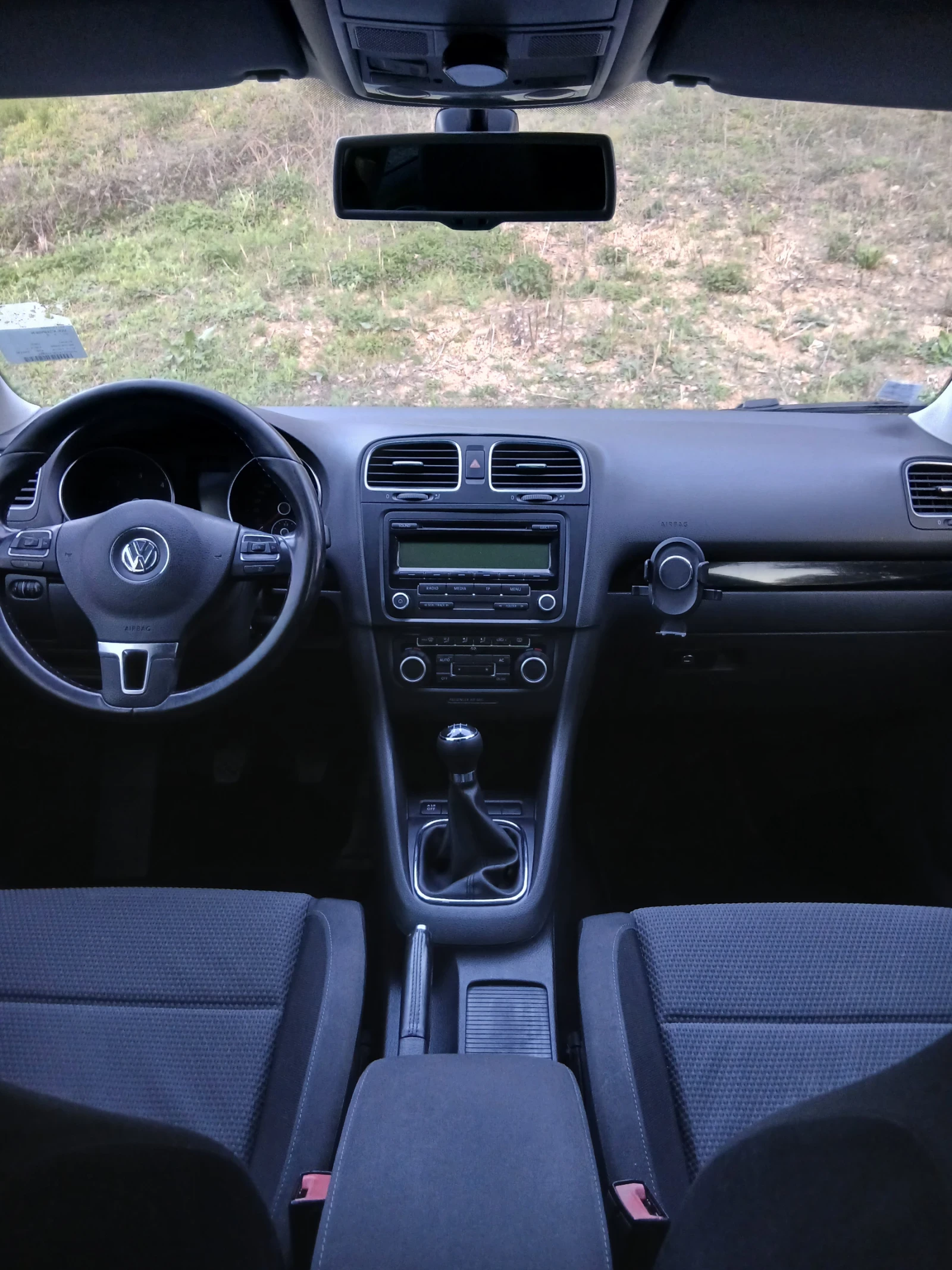 VW Golf 2.0TDI, снимка 8 - Автомобили и джипове - 56414213