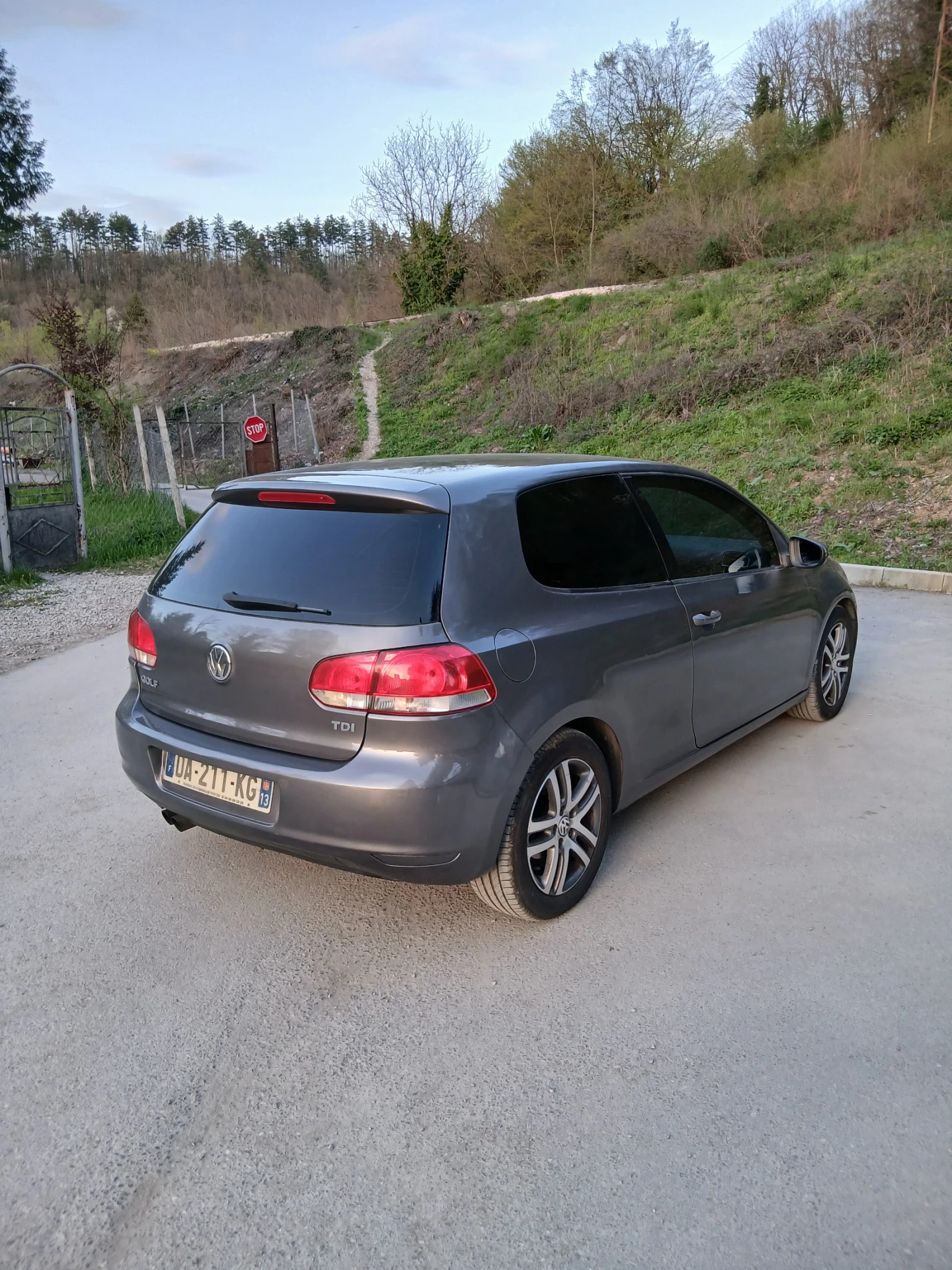 VW Golf 2.0TDI, снимка 11 - Автомобили и джипове - 56414213