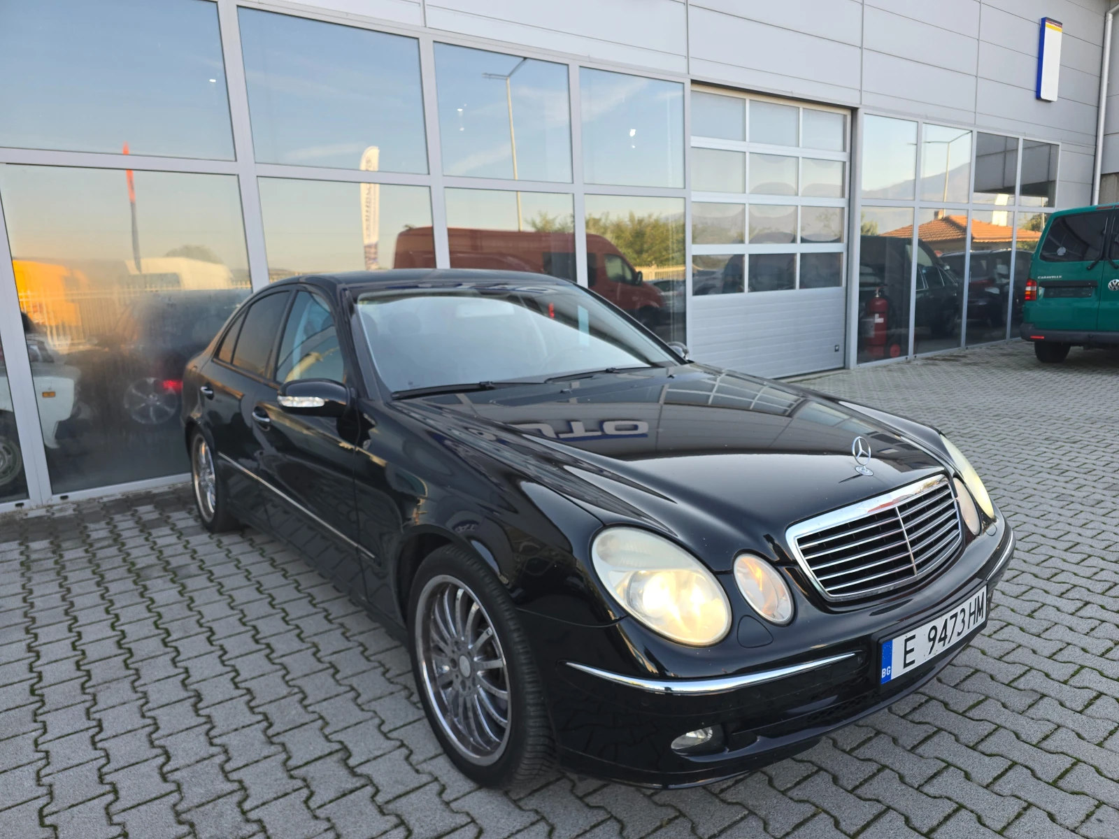 Mercedes-Benz E 280, снимка 2 - Автомобили и джипове - 56617823