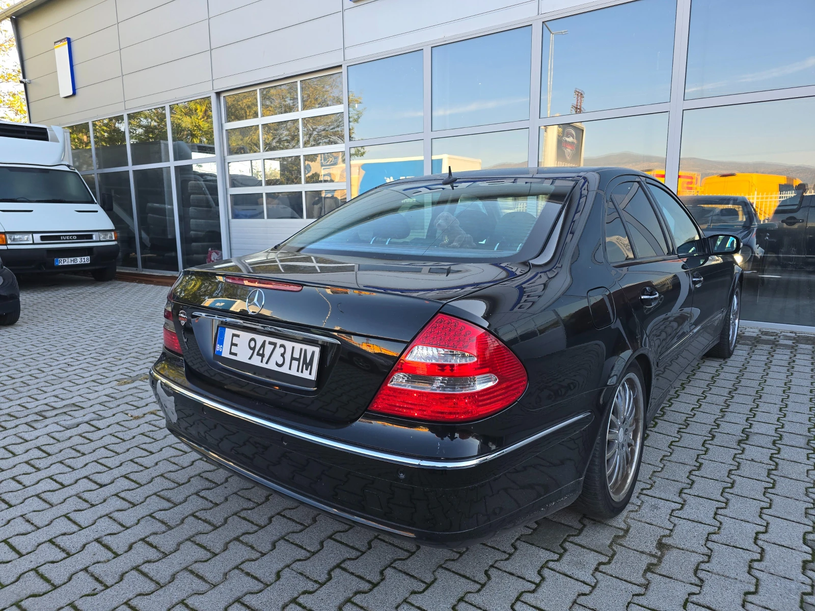Mercedes-Benz E 280, снимка 6 - Автомобили и джипове - 56617823