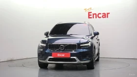Volvo XC40 * B4* LED* ПАНО* 360* KEYLESS* Camera* ПОДГРЕВ* , снимка 3
