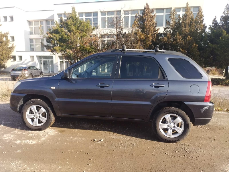 Kia Sportage, снимка 8 - Автомобили и джипове - 48141156