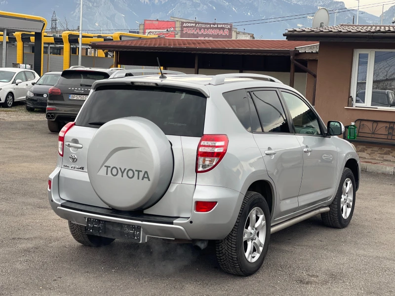 Toyota Rav4 2.2D-4D 4x4, снимка 4 - Автомобили и джипове - 48596575