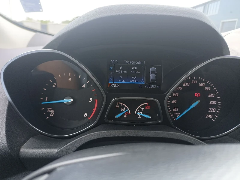 Ford Kuga 4x4 Titanium , снимка 9 - Автомобили и джипове - 51178597