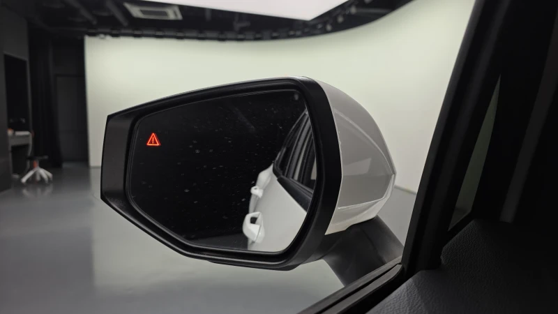 Kia Sportage 2.0 2WD PRESTIGE , снимка 17 - Автомобили и джипове - 52469556