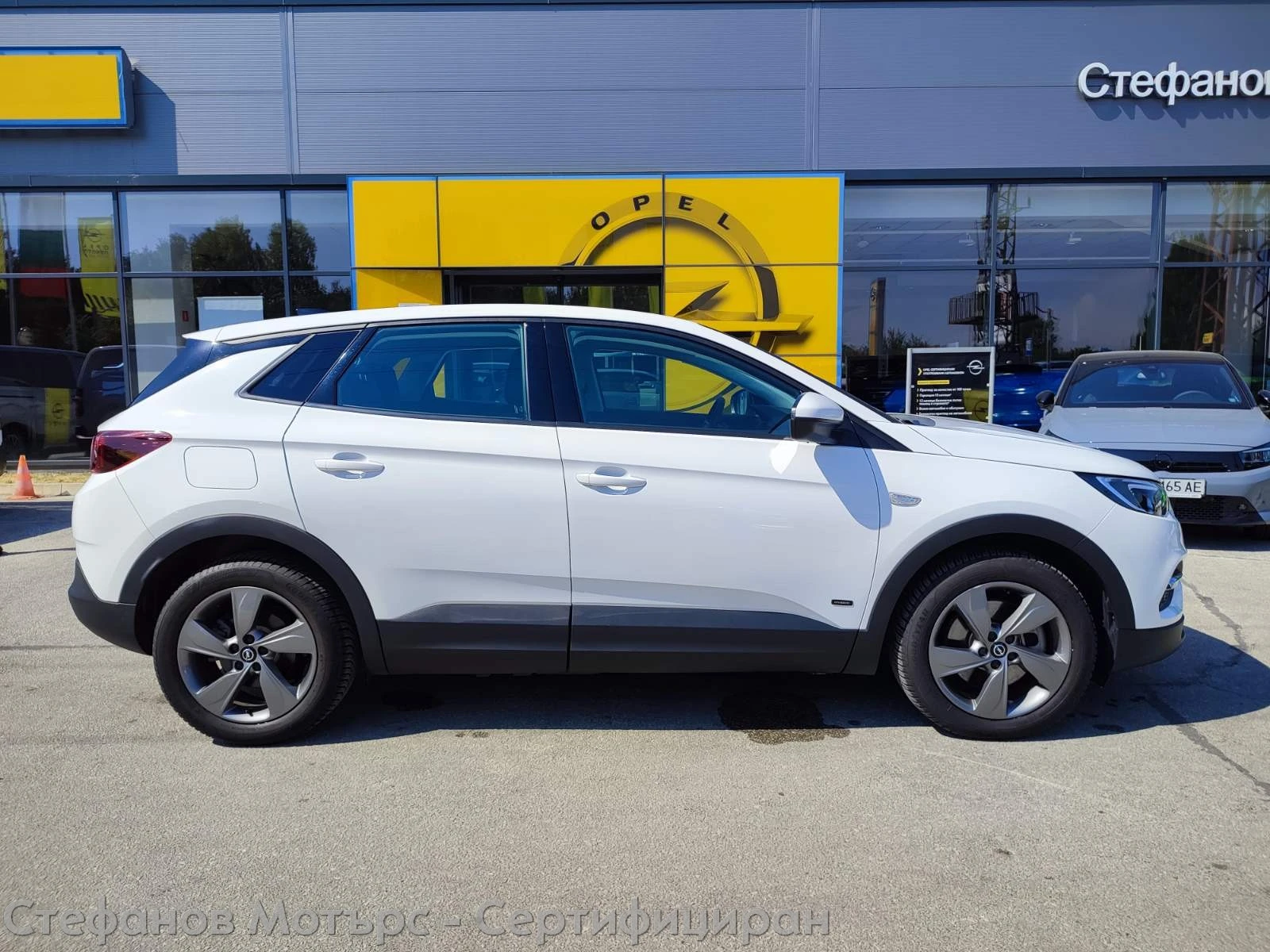 Opel Grandland X Edition Plug-in-Hybrid 1.6 (225HP) AT8 - изображение 5