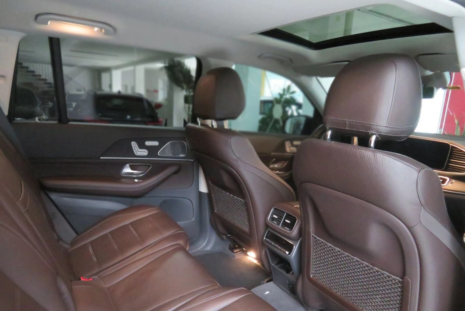 Mercedes-Benz GLS 400 AMG/330HP/4MATIC/360/PANO/NIGHT/BURMESTER/LED/169E - изображение 10