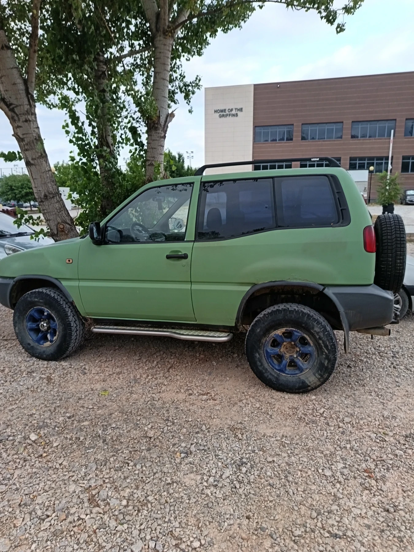 Nissan Terrano  - изображение 2