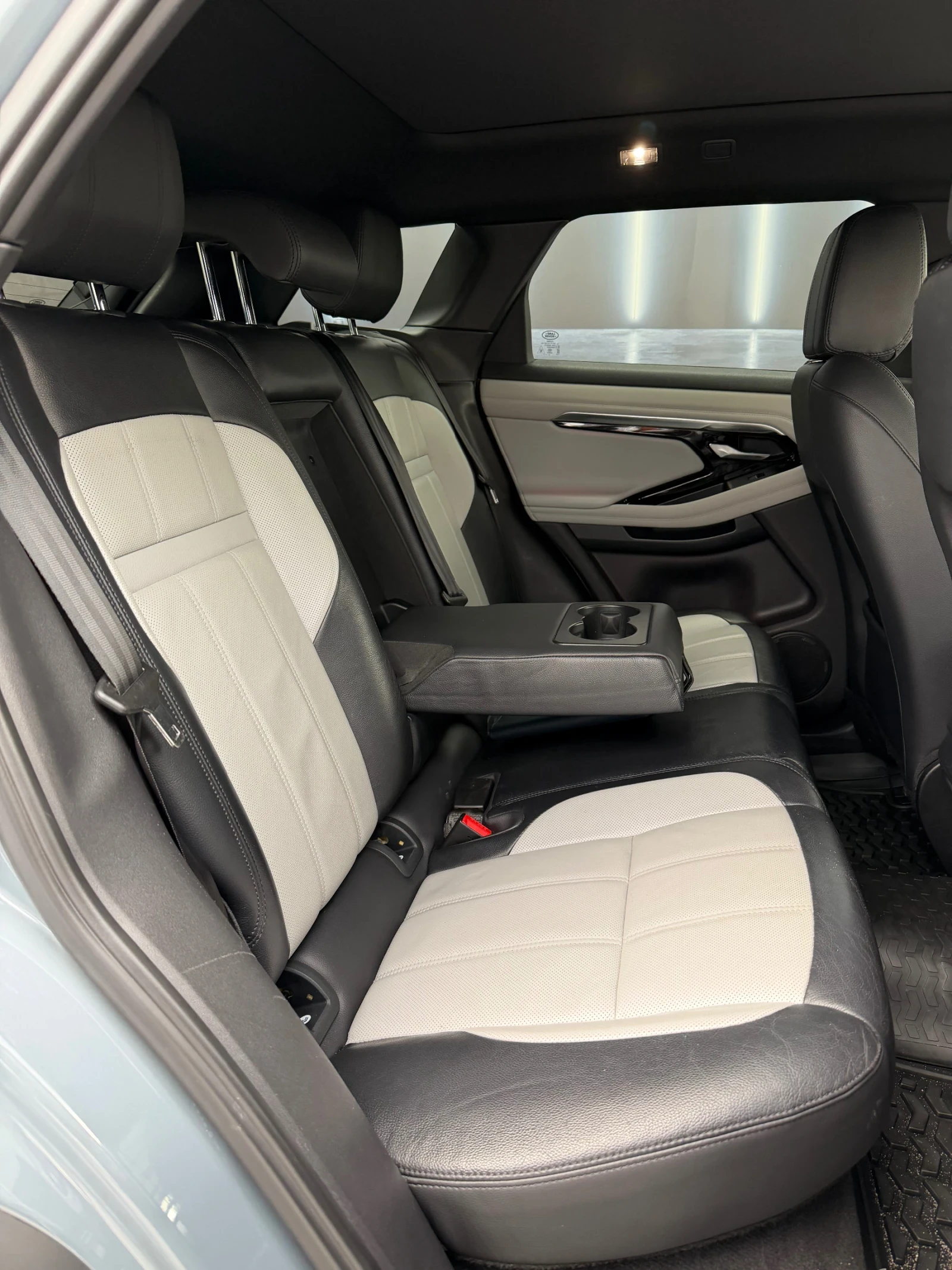 Land Rover Range Rover Evoque 2.0 i, снимка 15 - Автомобили и джипове - 54255812