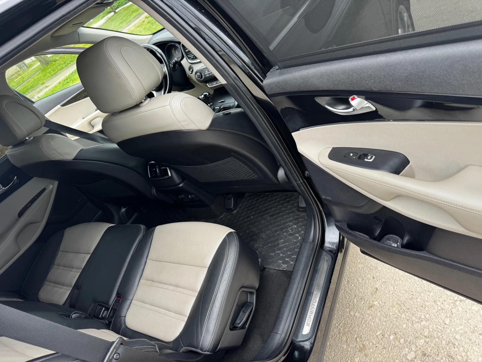 Kia Sorento 2.2CRDI-197* AWD* FULL FULL* NOV VNOS, снимка 12 - Автомобили и джипове - 54359355