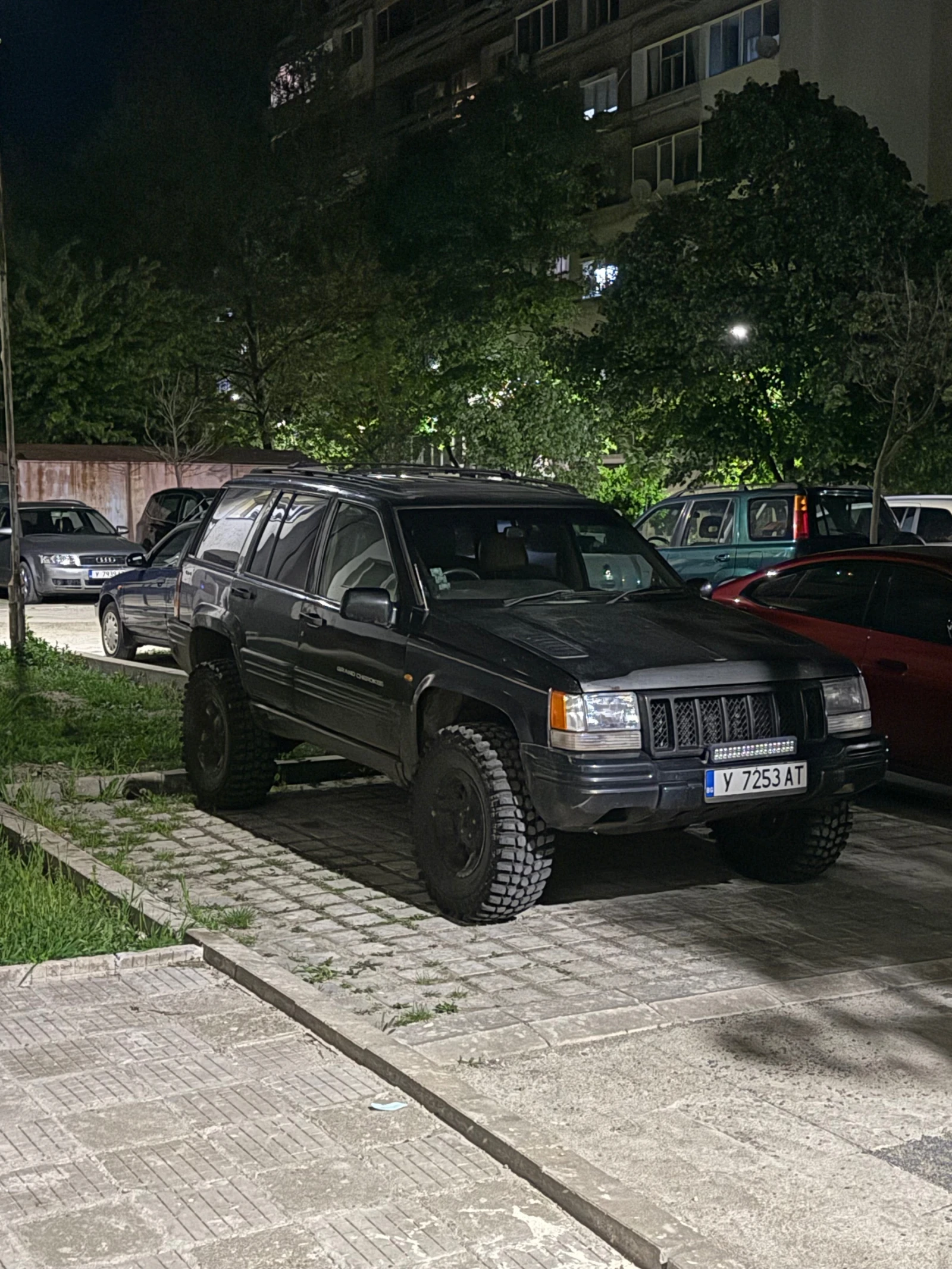 Jeep Grand cherokee, снимка 14 - Автомобили и джипове - 54663120