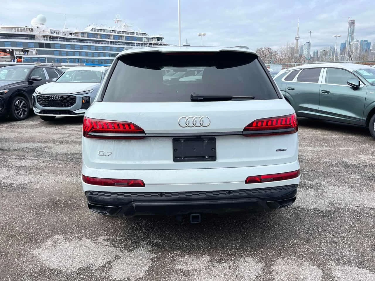 Audi Q7 * KOMFORT * КЛИП НА МОТОРА * ОТ ПРЕДСТАВИТЕЛСТВО, снимка 5 - Автомобили и джипове - 54723726