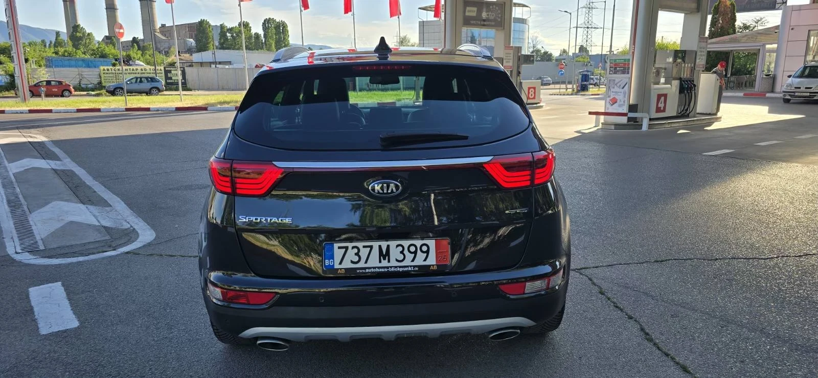 Kia Sportage GTLINE-АВТОМАТ-КОЖА-НАВИГАЦИЯ 4X4, снимка 4 - Автомобили и джипове - 54932538
