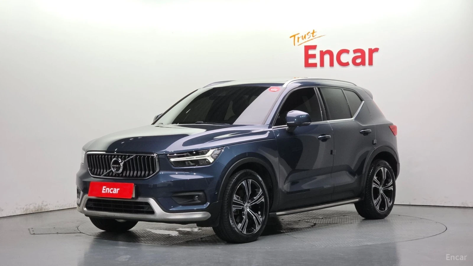 Volvo XC40 * B4* LED* ПАНО* 360* KEYLESS* Camera* ПОДГРЕВ* 