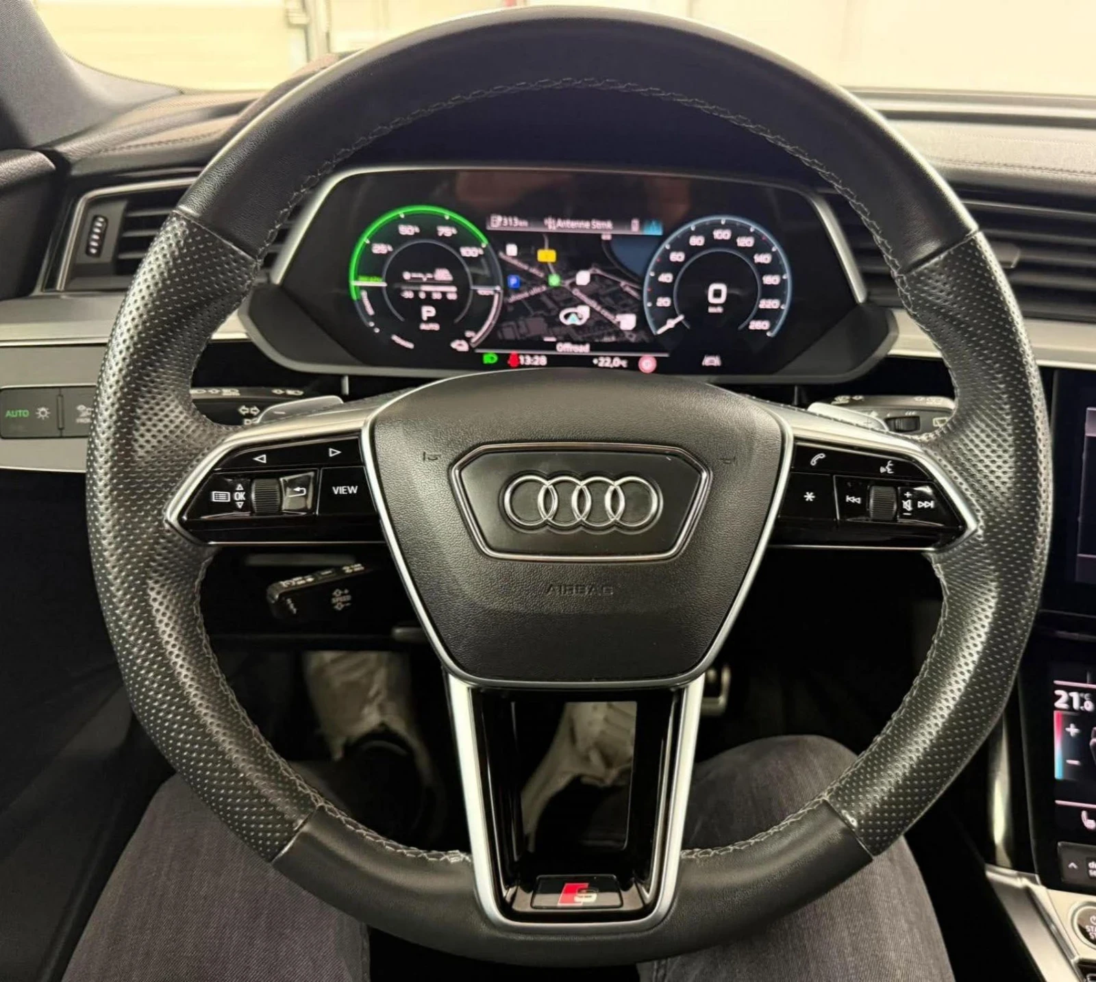 Audi Q8 e-tron 50 Quattro.S-line.95Kwh, снимка 12 - Автомобили и джипове - 56240799