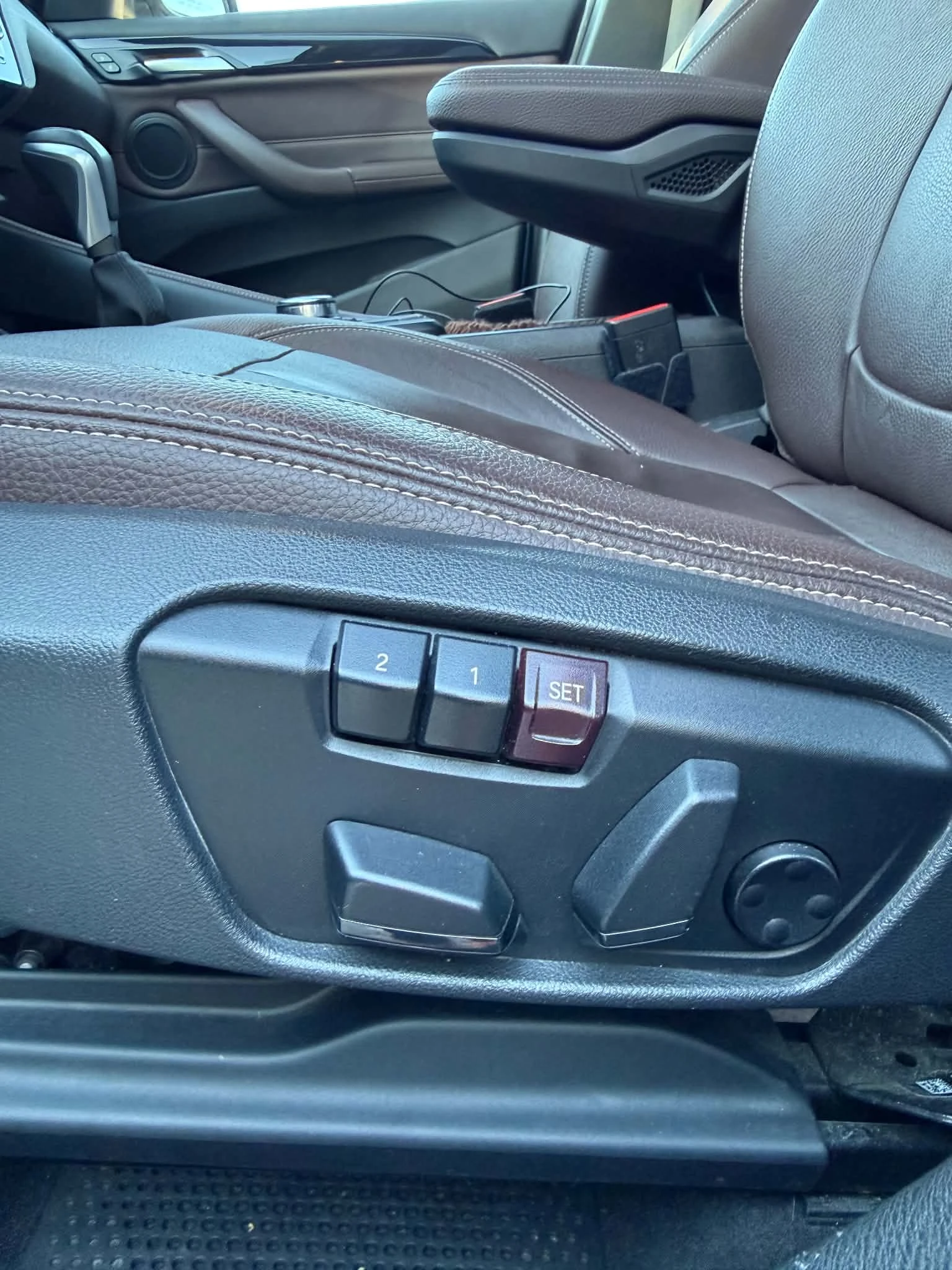 BMW X1, снимка 11 - Автомобили и джипове - 56392734