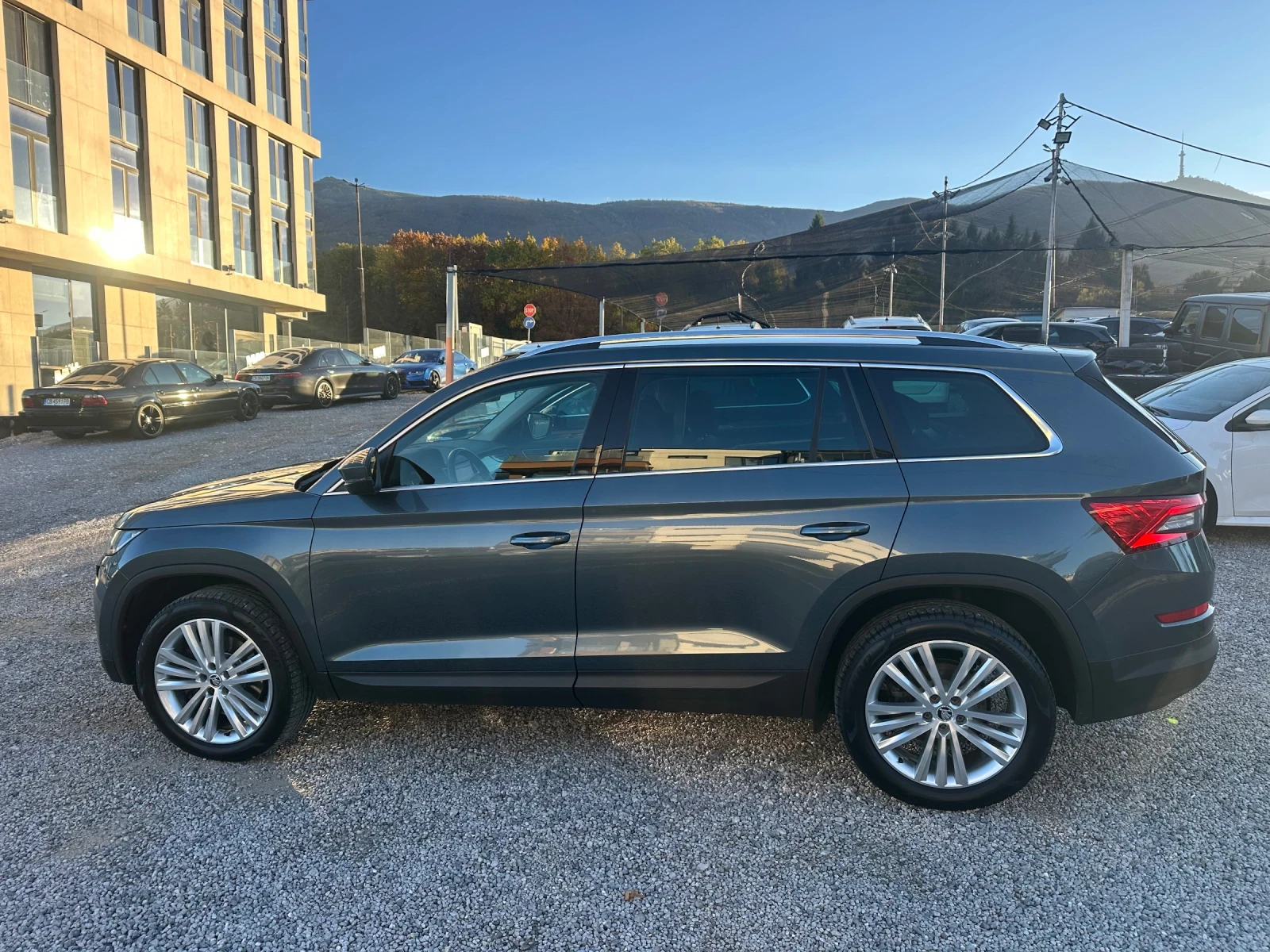 Skoda Kodiaq 4х4 АВТОМАТИК , снимка 8 - Автомобили и джипове - 56633108