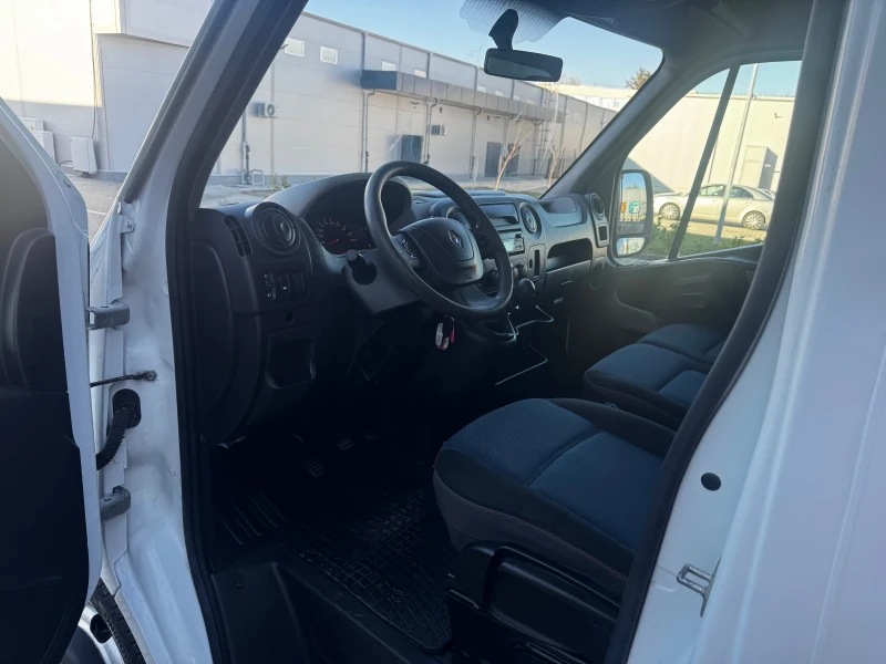 Renault Master 2.3DCi 163кс. Климатик, снимка 12 - Бусове и автобуси - 48408912