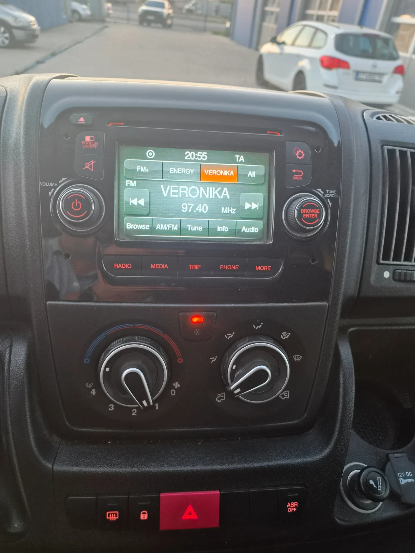 Citroen Jumper Макси база 2.2-150к.с ЛЕД ФАРОВИ, снимка 9 - Бусове и автобуси - 55532978