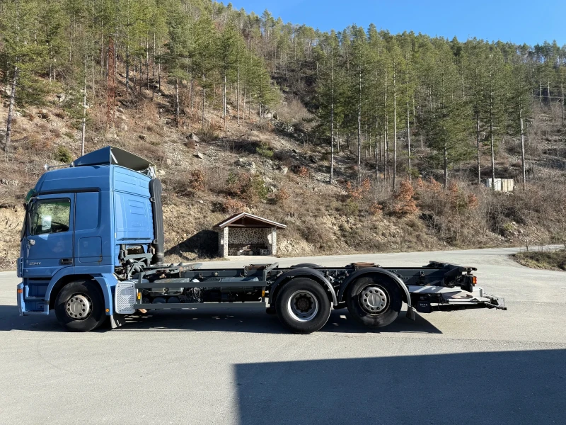 Mercedes-Benz Actros ADR, BDF шаси, снимка 2 - Камиони - 52857641
