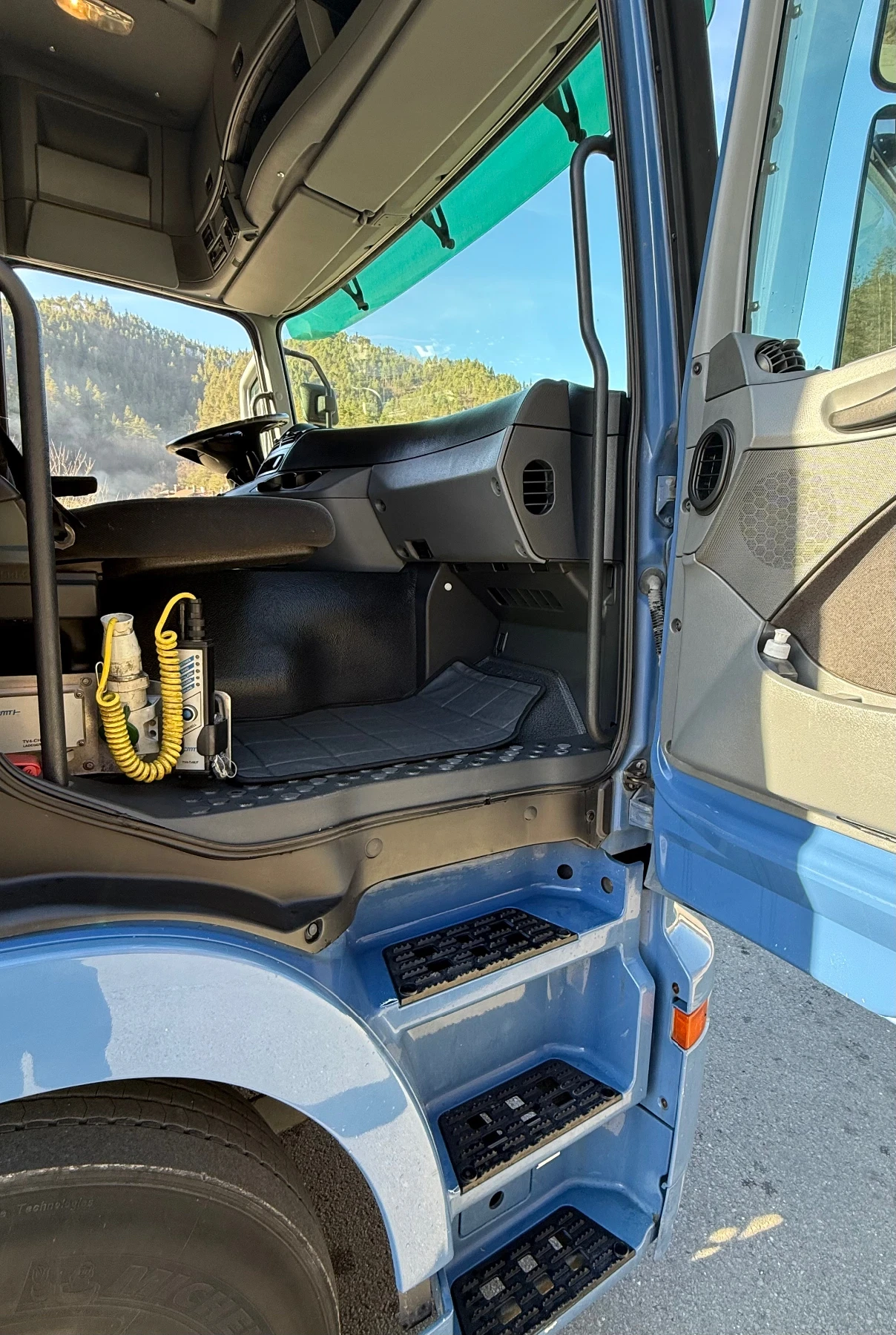 Mercedes-Benz Actros ADR, BDF шаси - изображение 8