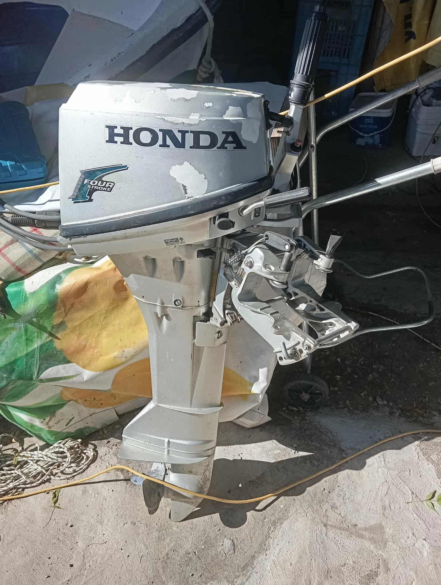 Извънбордов двигател Honda 4 такта - изображение 3