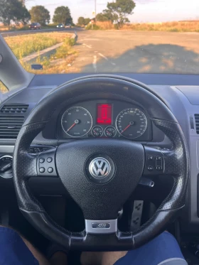 VW Touran 2.0 170коня R Line EDiTiON, снимка 10